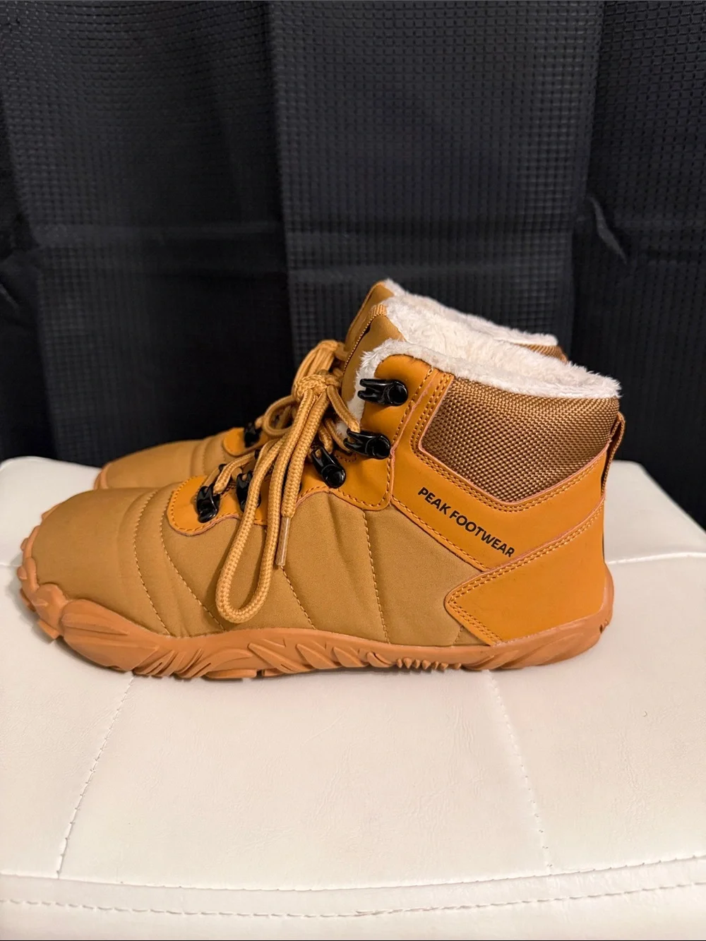 PF Cryon - Non-slip & waterproof winter barefoot boot (Unisex) Sz 39 (Wmn Sz 9)